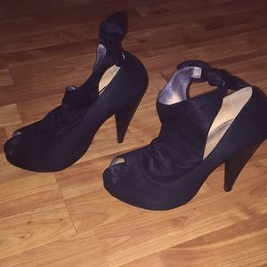 Sling back open toe platform booties